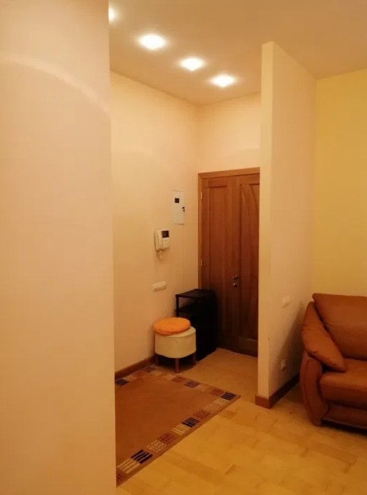 продажа двухкомнатной квартиры номер A-174399 в Приморском районе, фото номер 3